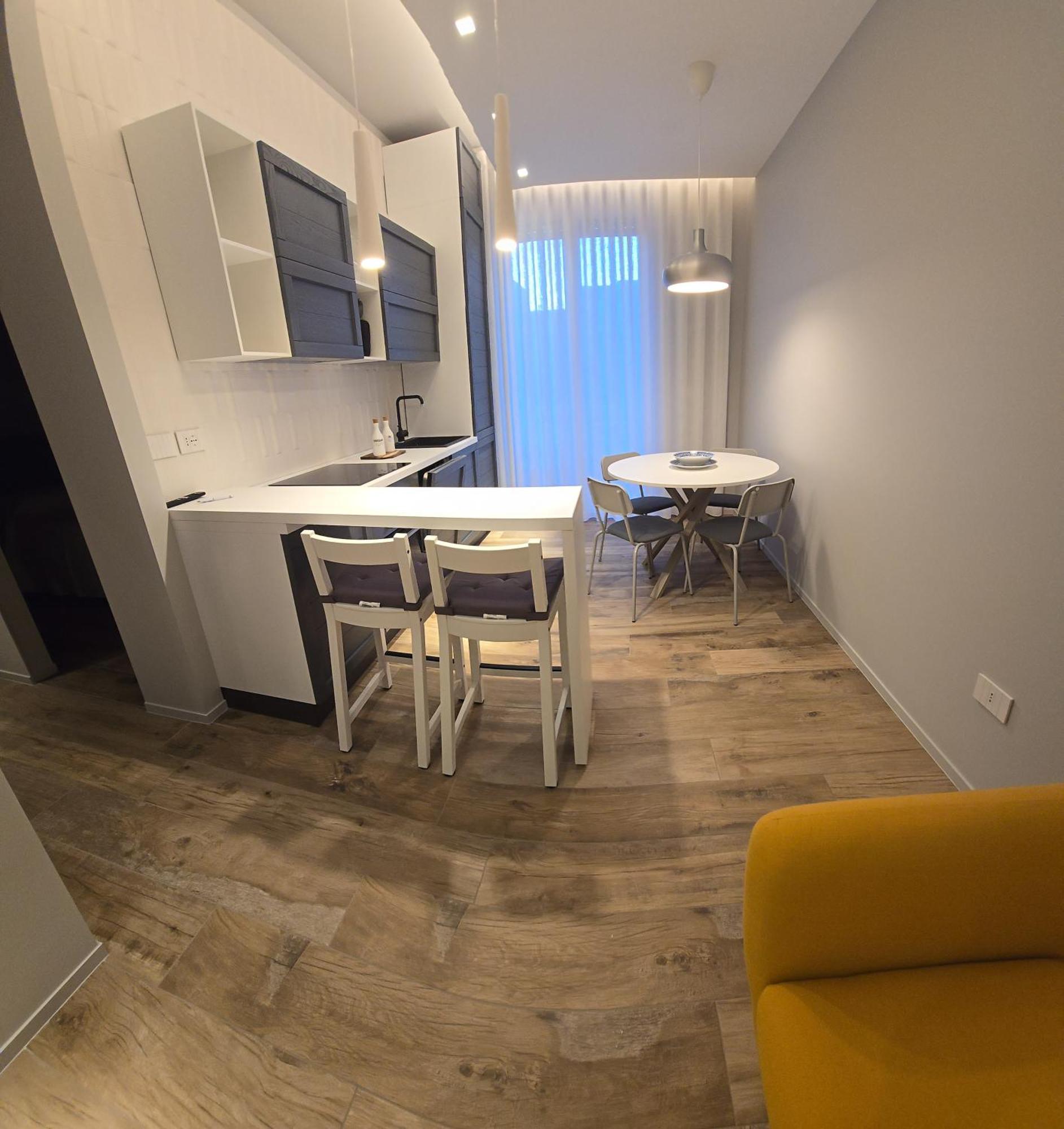 Case Vacanze 106 Maison De Charme Джовинаццо Экстерьер фото